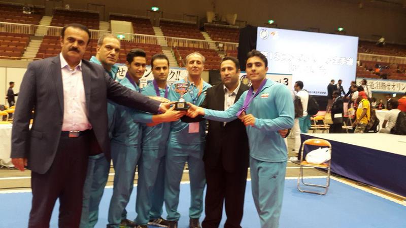 همراهی دکتر رضا الماسی با تیم ملی کاراته به ژاپن